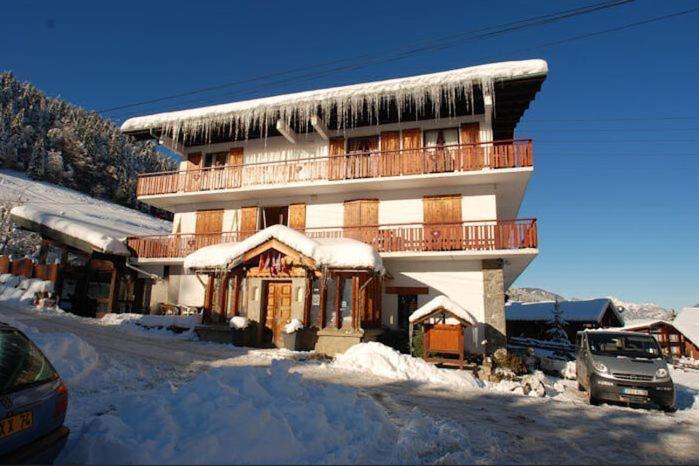 Hotel La Chaumiere Morzine Exterior photo