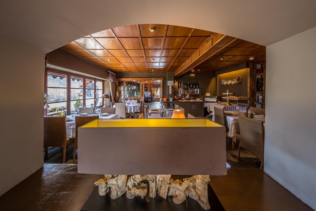 Hotel La Chaumiere Morzine Exterior photo